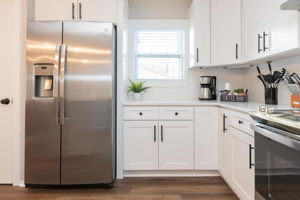 Casa de férias 3 Mi To City & Pet Friendly & Quiet Neighborhood